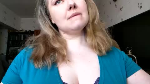 Snapshot of liaorgel chatting on 04/29/26, 11:58 liaorgel online show from 04/29/26, 11:58