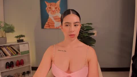 Lia online show from 05/26/26, 12:34