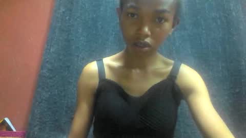 liaraisha online show from 09/18/25, 03:19