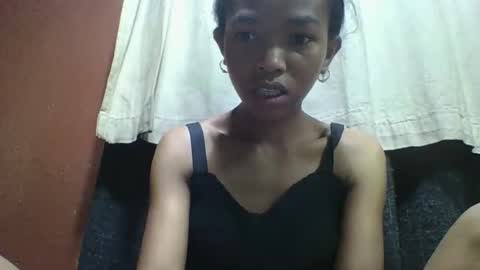 liaraisha online show from 10/19/25, 02:45