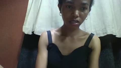 liaraisha online show from 10/22/25, 03:29