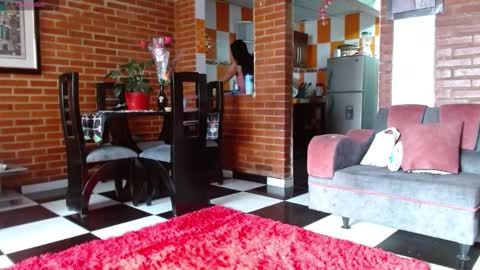 Snapshot of liarouse04 chatting on 01/17/26, 12:32 Liarouse04 online show from 01/17/26, 12:32