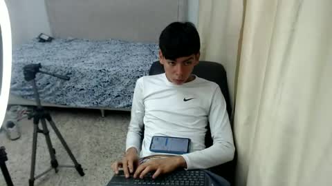 Snapshot of liarr_ chatting on 06/19/26, 08:45 LIAR online show from 06/19/26, 08:45