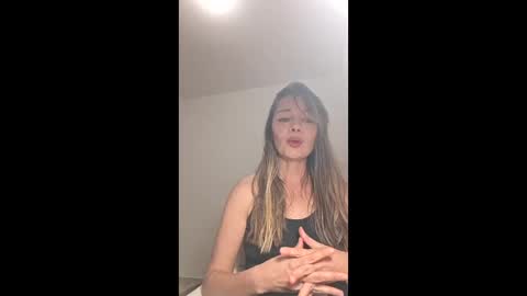 Snapshot of liarysmaag17 chatting on 05/19/26, 01:56 liarysmaag17 online show from 05/19/26, 01:56