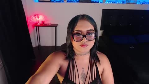 LiaScarlett online show from 12/23/24, 11:06