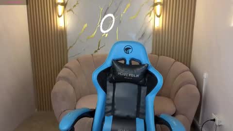 Snapshot of liat_hoz chatting on 10/03/25, 03:14 Dani online show from 10/03/25, 03:14