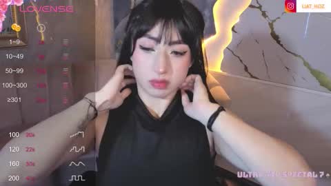 Snapshot of liat_hoz chatting on 02/07/26, 08:23 Dani online show from 02/07/26, 08:23