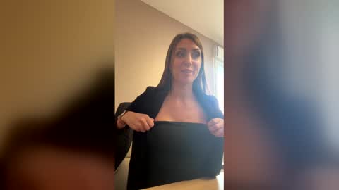 Lib ertine32 online show from 03/03/26, 11:27