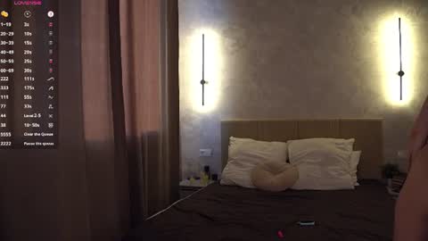 Elena online show from 06/24/26, 02:16