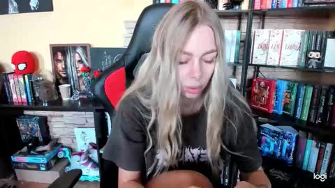 Snapshot of library_girl chatting on 03/06/26, 10:01 Anna online show from 03/06/26, 10:01