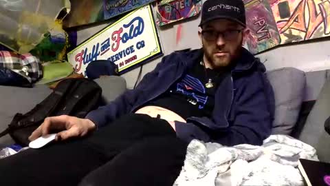 Snapshot of lickitb4istick chatting on 11/20/25, 01:44 IM A BAD DAWGY WOOF WOOF online show from 11/20/25, 01:44