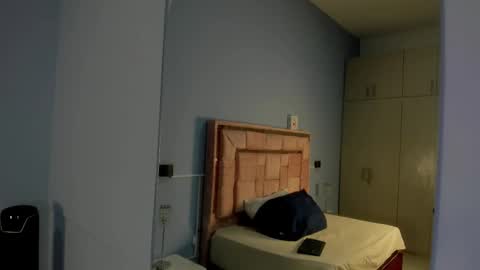 Snapshot of licky_lov chatting on 10/11/25, 03:17 licky_lov online show from 10/11/25, 03:17