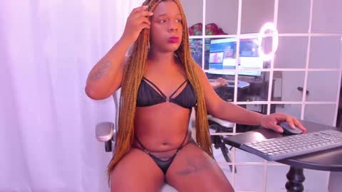 licy online show from 09/16/25, 03:40