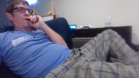 Snapshot of lifer77 chatting on 11/01/25, 03:36 lifer77 online show from 11/01/25, 03:36