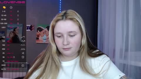 light_lunaa online show from 11/13/25, 02:05