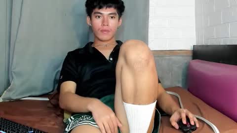 Snapshot of lightjt4 chatting on 10/07/25, 07:55 Jt online show from 10/07/25, 07:55