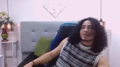 Lihan online show from 03/04/25, 03:33