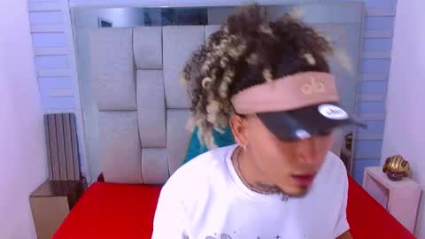 Lihan online show from 09/21/25, 04:36