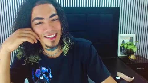 Lihan online show from 09/22/25, 12:51