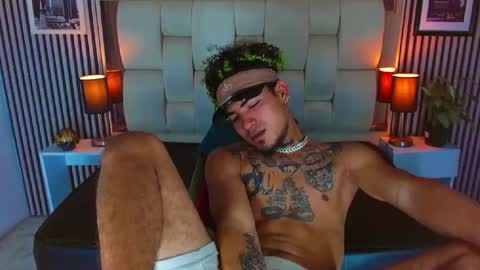 Lihan online show from 11/12/25, 03:12