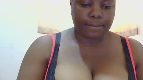 Snapshot of liilcutiee chatting on 06/11/26, 09:51 Lily online show from 06/11/26, 09:51
