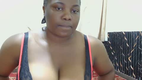 Snapshot of liilcutiee chatting on 07/23/26, 01:58 Lily online show from 07/23/26, 01:58