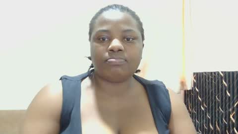 Snapshot of liilcutiee chatting on 07/27/26, 09:27 Lily online show from 07/27/26, 09:27