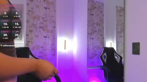 Snapshot of liiliie_petite chatting on 05/25/26, 06:58 L I I L I I E online show from 05/25/26, 06:58