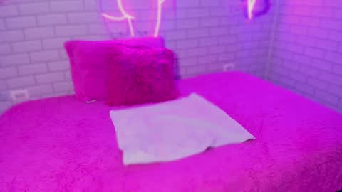 LIILY online show from 12/21/24, 11:45