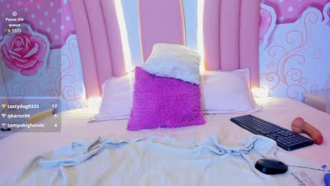 LIILY online show from 01/03/25, 11:01