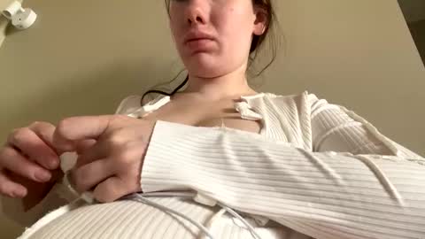 liissa207673 online show from 06/08/26, 03:07