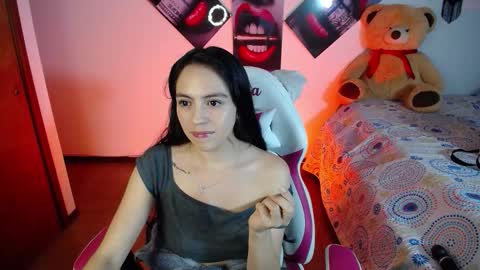 Liika  online show from 10/25/25, 01:02