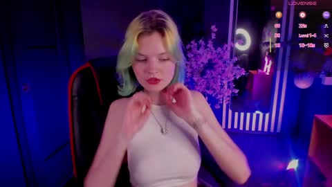 lika_sky online show from 05/15/26, 04:14