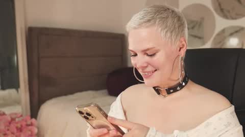 likaaberry online show from 09/16/25, 05:03