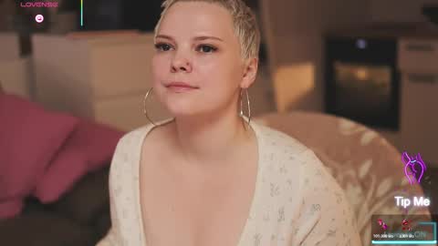 likaaberry online show from 11/06/25, 05:30