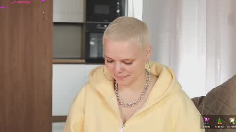 likaaberry online show from 04/13/26, 04:23