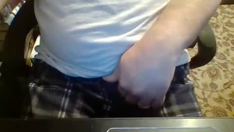 Snapshot of likestobewatchedm chatting on 01/01/25, 11:51 N online show from 01/01/25, 11:51