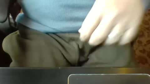 Snapshot of likestobewatchedm chatting on 02/09/25, 06:58 N online show from 02/09/25, 06:58