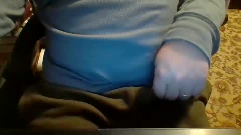 Snapshot of likestobewatchedm chatting on 02/10/25, 02:08 N online show from 02/10/25, 02:08