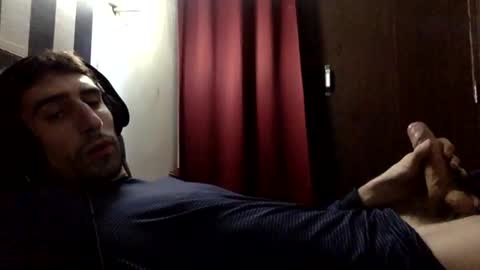 Snapshot of likewhatchasee chatting on 12/16/25, 07:13 likewhatchasee online show from 12/16/25, 07:13