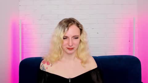 Snapshot of likilip chatting on 11/02/25, 08:28 likilip online show from 11/02/25, 08:28