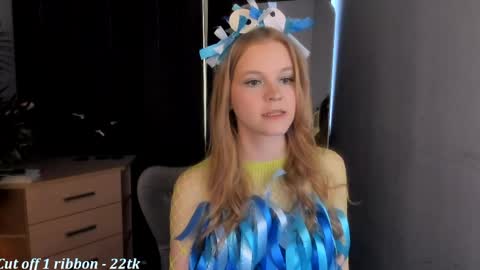 Erica online show from 04/25/26, 11:24