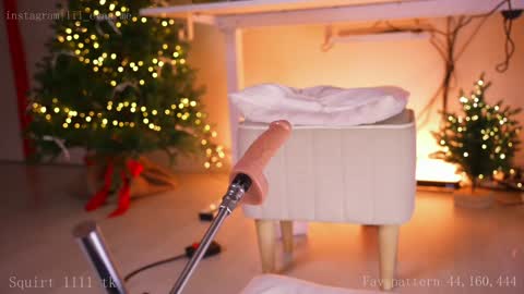 Snapshot of lil_eva chatting on 12/22/24, 02:27 All my link in bio sign up to support me online show from 12/22/24, 02:27