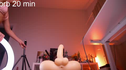 Snapshot of lil_eva chatting on 02/08/25, 03:21 All my link in bio sign up to support me online show from 02/08/25, 03:21