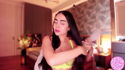 Gabriela online show from 12/29/24, 08:11