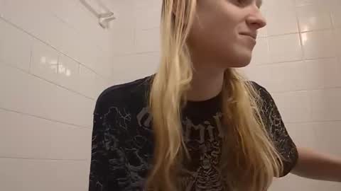 lil gemmie online show from 01/18/26, 04:00