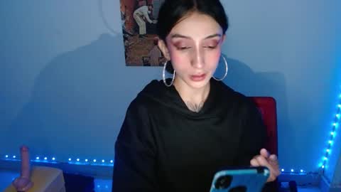 Snapshot of lil_lisaa chatting on 12/30/24, 07:04 Lisaa online show from 12/30/24, 07:04