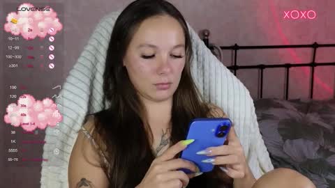 little moon online show from 09/15/25, 08:53