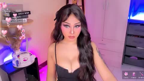 Snapshot of lil_m1ss_silly chatting on 09/16/25, 12:39 Miss Lily online show from 09/16/25, 12:39