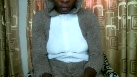 Snapshot of lil_paula chatting on 04/19/26, 11:42 serenity online show from 04/19/26, 11:42